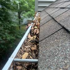 Professional-Gutter-Cleaning-in-Williamsburg-Virginia 0